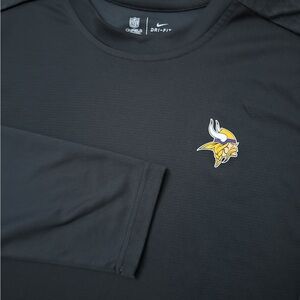 Nike Minnesota Vikings Men’s NFL Long Sleeve Size XL On Field Apparel Dri-Fit